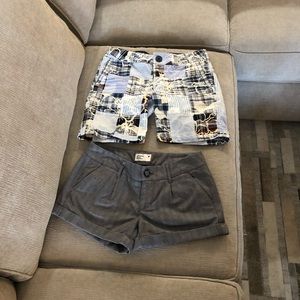 American Eagle Outfitters size 00 - 2 pairs